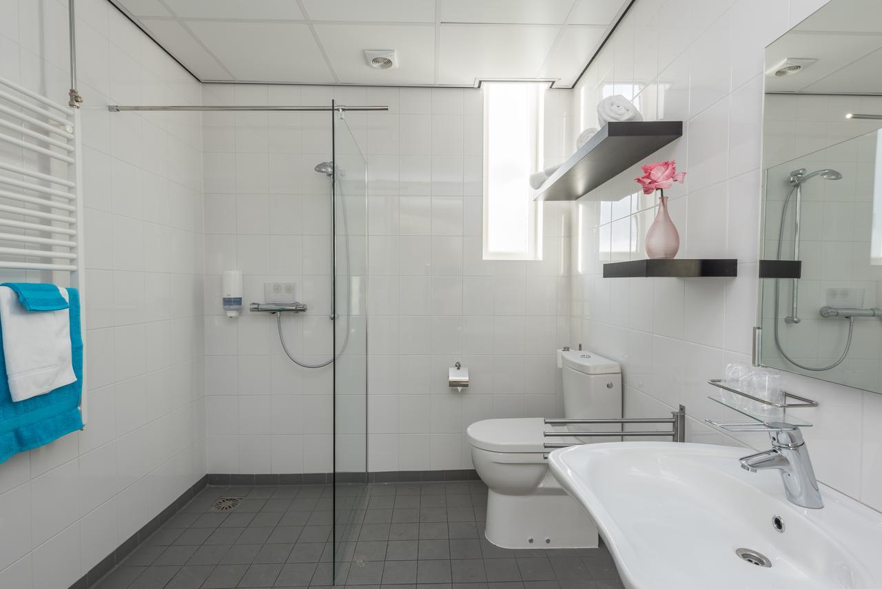 Hotel Het Spui Rhoon Esterno foto